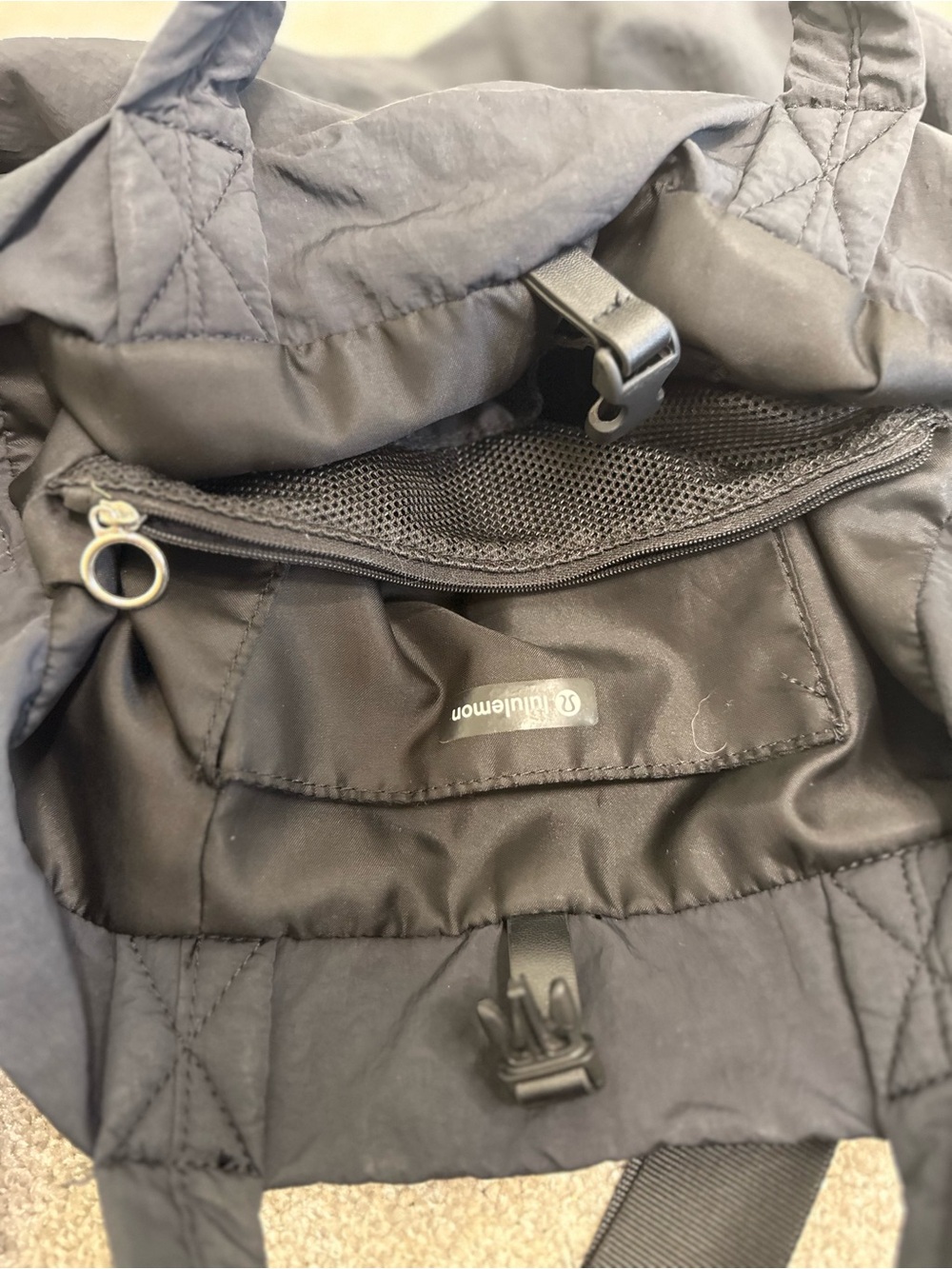 Lululemon On My Level Bag *Large 30L - Picture 10 of 14
